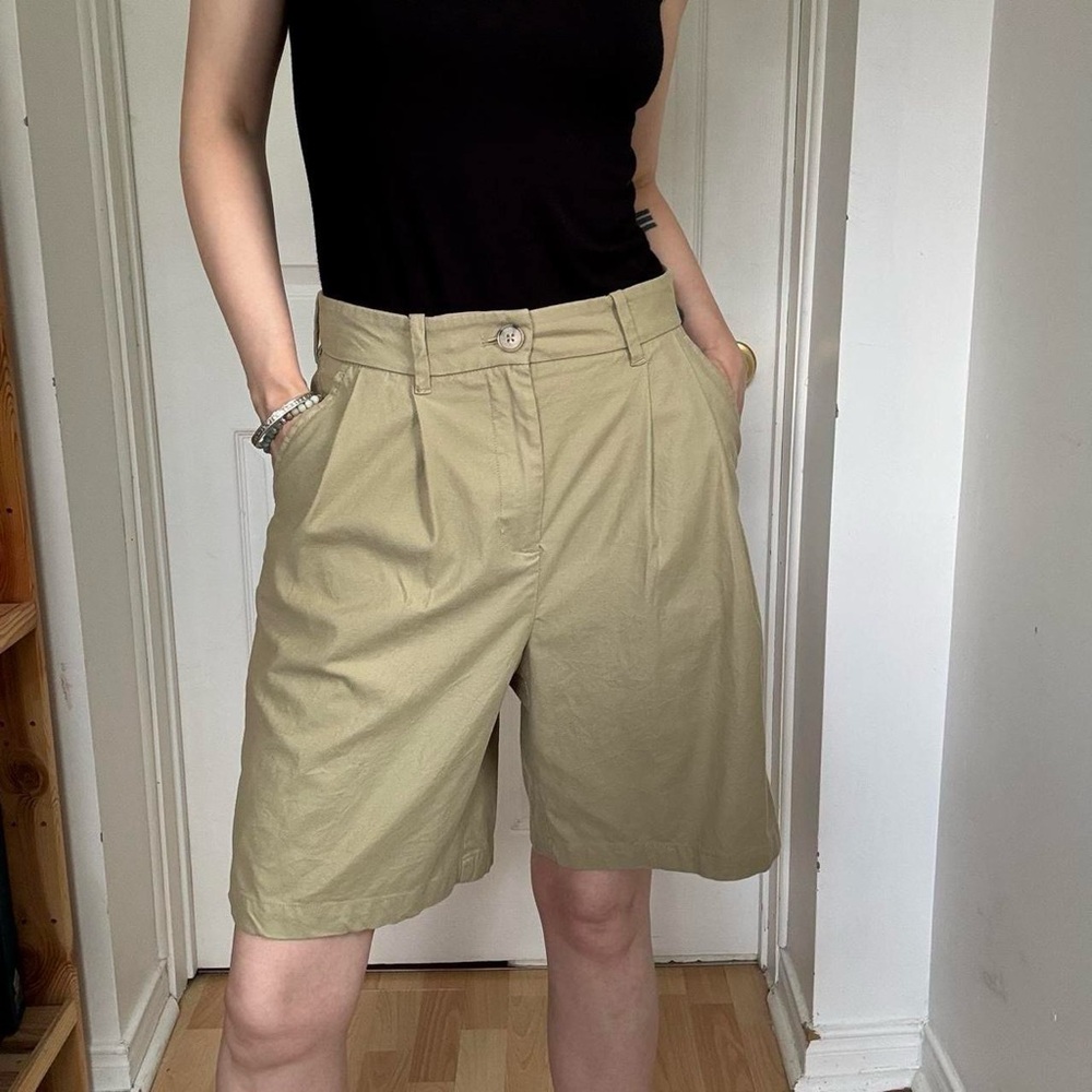 Frank & Oak Women's Khaki Bermudas